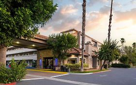 Holiday Inn Express Simi Valley By Ihg